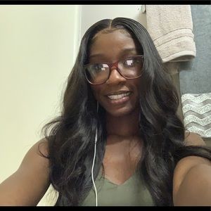 Meet your Posher, Charliya